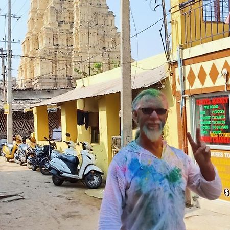 Mahesh Guest House Hampi Exterior foto